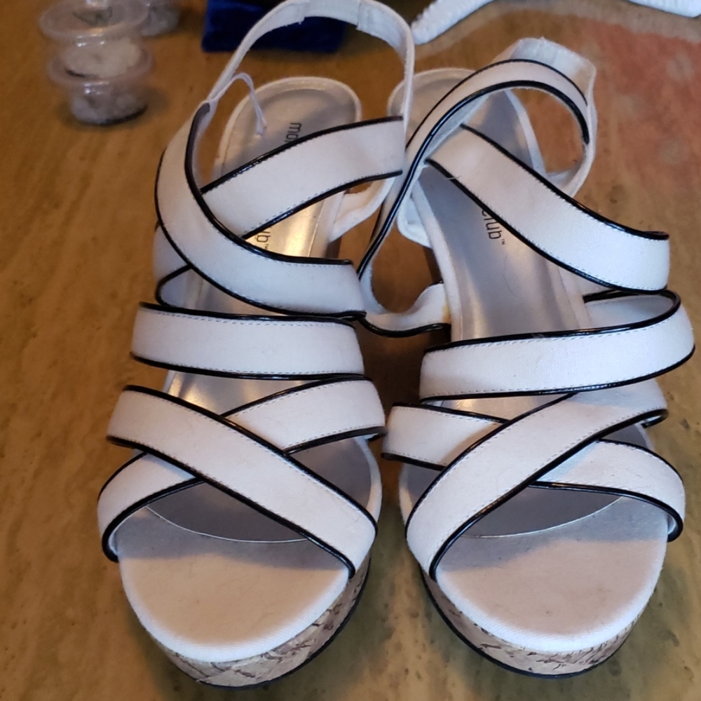 Ladies shoes